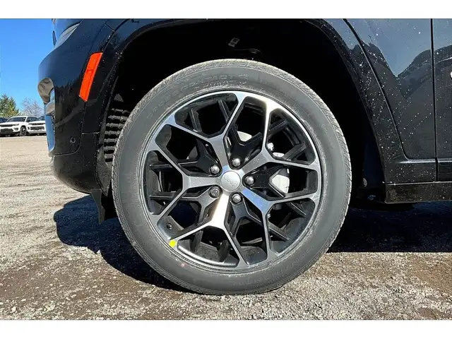 2024 Jeep Grand Cherokee Summit Reserve 4x4 Executive Demo-SAVE! dans Autos et camions dans Région de Mississauga/Peel - Image 13