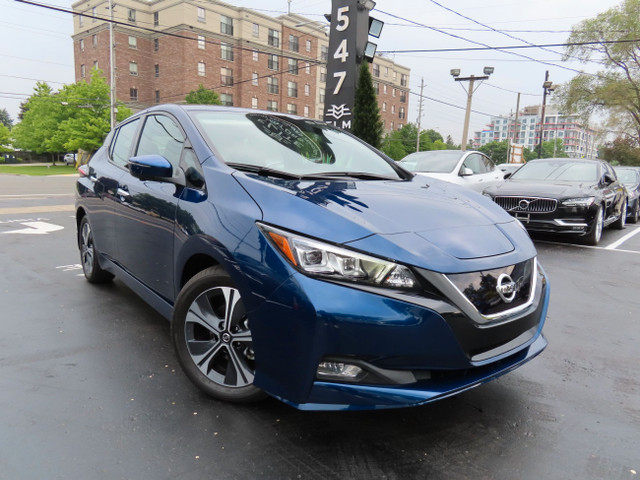 2020 Nissan LEAF SL PLUS Hatchback-PLUS- 3,000KMS-BACK-UP-CAMERA in Cars & Trucks in Oakville / Halton Region - Image 2