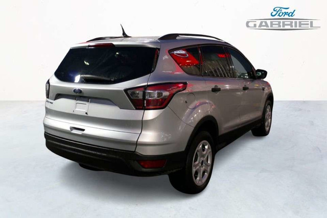 2017 Ford Escape S FWD in Cars & Trucks in City of Montréal - Image 2