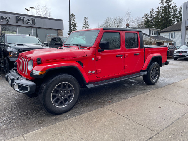 2021 Jeep Gladiator Overland LEATHER - NAV - TONNEAU COVER in Cars & Trucks in Kitchener / Waterloo