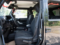 4x4, 3.6L V6, 35 Inch Tires, Steel Bumper, Heated Seats, Navigation, Fox Suspension, and so much mor... (image 1)