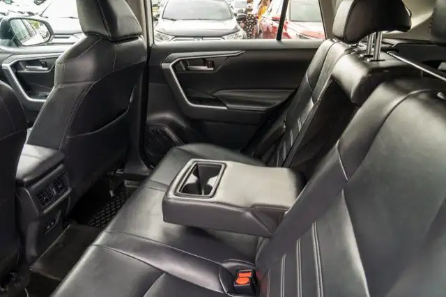 2024 Toyota RAV4 Hybrid XLE dans Autos et camions dans Ville d’Edmonton - Image 33