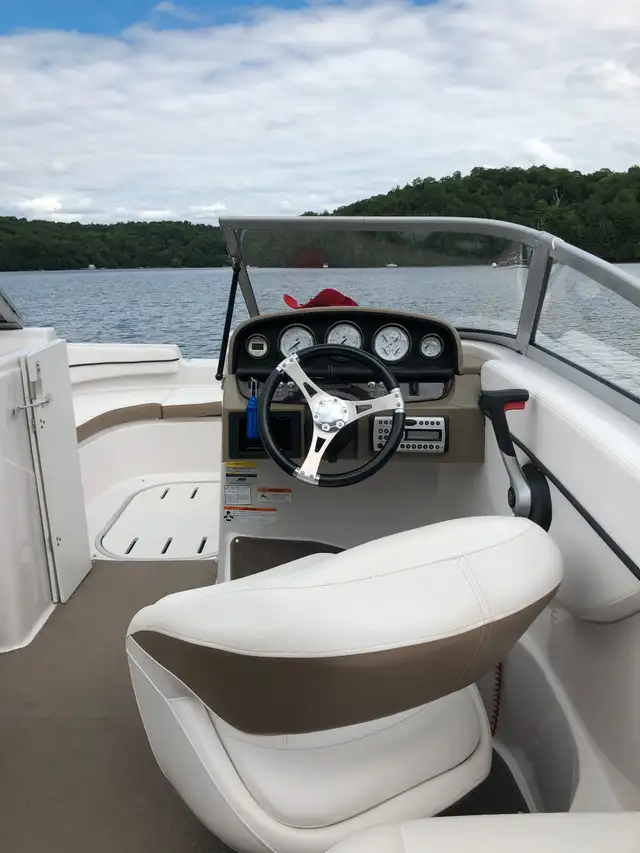 2007 Four Winns Funship 204 in Powerboats & Motorboats in Sherbrooke - Image 5