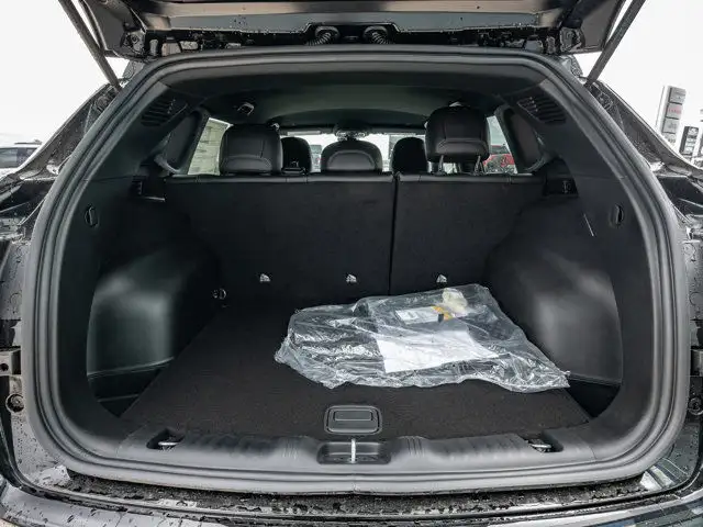 2025 Jeep Compass North in Cars & Trucks in Barrie - Image 9
