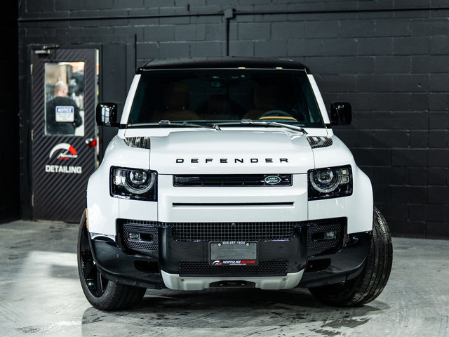 2023 Land Rover Defender 110 V8/PANO/360 CAM/HUD/MERIDIAN/NAV/NO in Cars & Trucks in Mississauga / Peel Region - Image 3