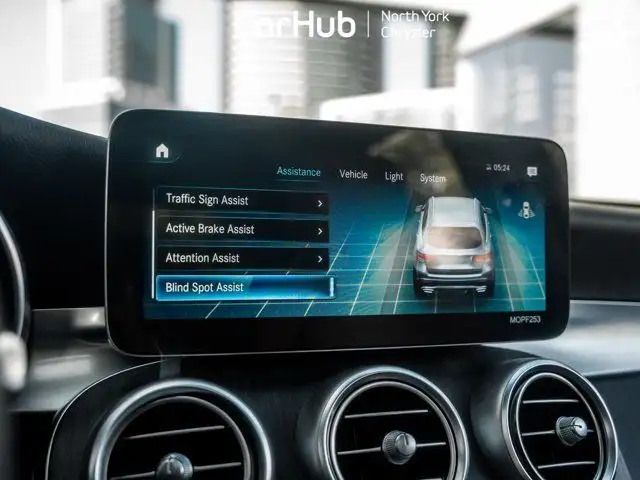 2022 Mercedes-Benz GLC 300 Panoramic Roof Night Package 360 in Cars & Trucks in City of Toronto - Image 34