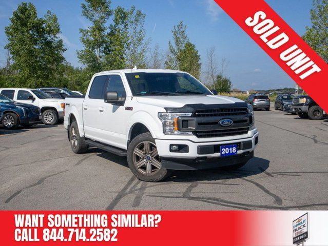 2018 Ford F-150 XLT - Integrated Turn Signal Mirrors in Cars & Trucks in Belleville
