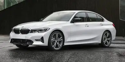2019 BMW 330I XDRIVE CARFAX VERIFIED 133,000 KM AUTOMATIC TRANSMISSION WHITE EXTERIOR ON BLACK LEATH...
