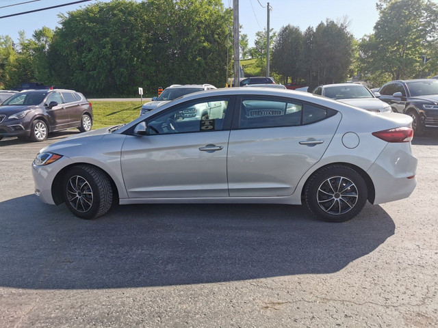 2017 Hyundai Elantra SE in Cars & Trucks in Belleville - Image 2