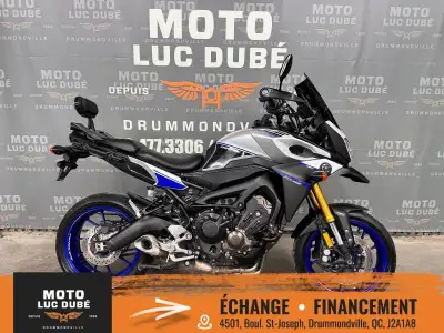 Yamaha FJ-09 2016 40 029 KM FREINS ABS PARE-BRISE FUMÉ DOSSIER PASSAGER NOUS OFFRONS UNE GARANTIE DE...