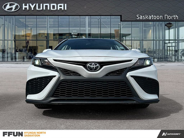2021 Toyota Camry SE Heated Seats, Apple CarPlay, Android Aut... in Cars & Trucks in Saskatoon - Image 4