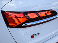 *AUDI WINDSOR EXECTUIVE DEMO // LOANER PROGRAM * This Audi Q7 boasts a Intercooled Turbo Gas/Electri... (image 7)