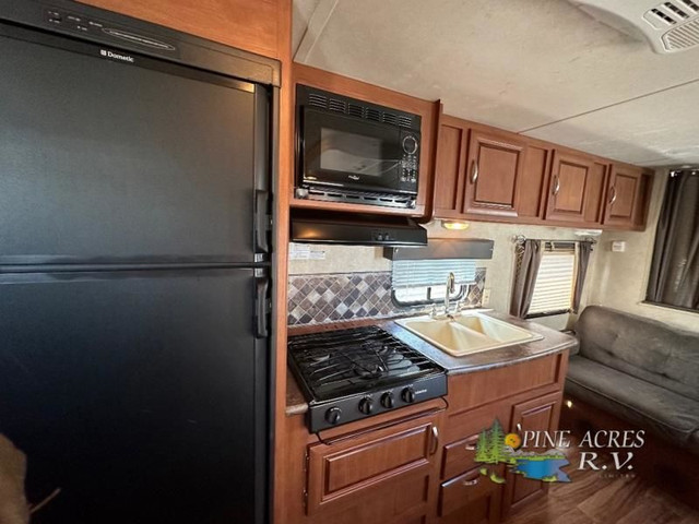 2015 Forest River RV Wildwood X-Lite 261BHXL in Travel Trailers & Campers in Truro - Image 4