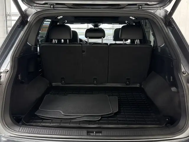2022 Volkswagen Tiguan Highline R-Line AWD - NAV, Memory Seat, B in Cars & Trucks in Strathcona County - Image 20
