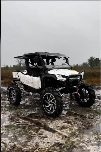 APPLY NOW: https://www.ridecollective.ca/get-pre-approved The 2022 HONDA PIONEER 1000 is a versatile...