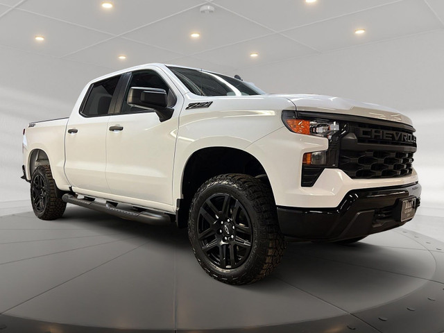 2025 Chevrolet Silverado 1500 CUSTOM TRAIL BOSS Z71 CREW CAB 4X4 in Cars & Trucks in Laval / North Shore - Image 3