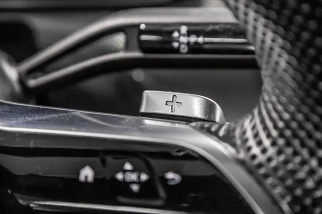 2023 Mercedes-Benz C300 4MATIC Sedan | Premium | Night | Carplay in Cars & Trucks in City of Montréal - Image 30