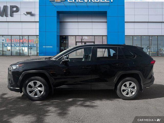 2022 Toyota RAV4 LE | AWD | Heated Seats | Back Up Cam in Cars & Trucks in Saskatoon - Image 2