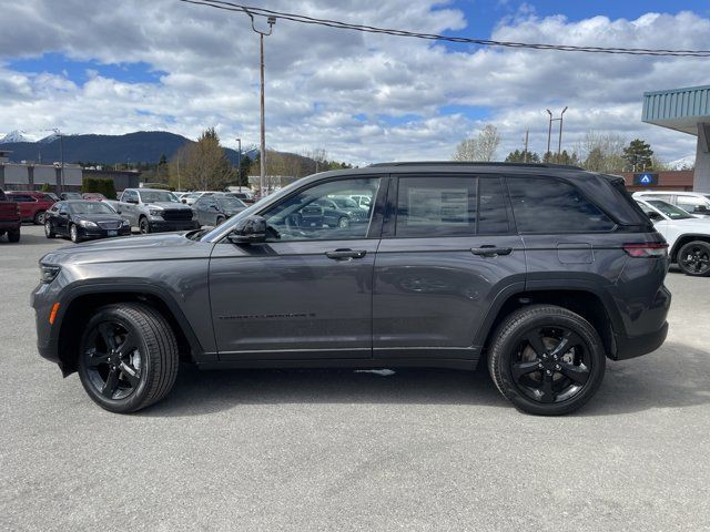 2024 Jeep Grand Cherokee LIMITED in Cars & Trucks in Terrace - Image 2