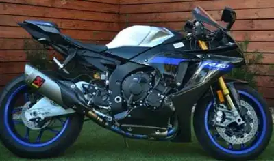 APPLY NOW: https://www.ridecollective.ca/get-pre-approved The 2025 CFMOTO 675SS is a cutting-edge mi...