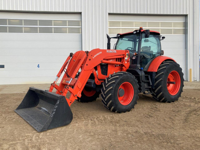 2021 Kubota M7-132 Deluxe P/S MFWD Tractor in Farming Equipment in Regina