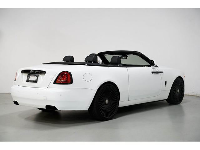 2016 Rolls-Royce Dawn V12 | CABRIOLET | 24 IN FORGE WHEELS in Cars & Trucks in Mississauga / Peel Region - Image 3