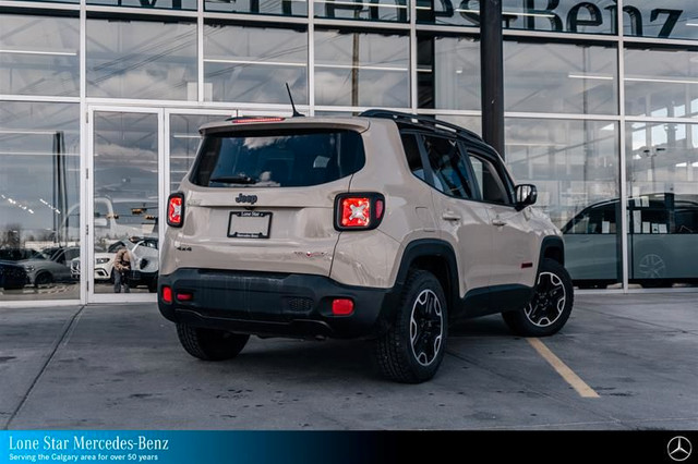 2015 Jeep Renegade 4x4 Trailhawk in Cars & Trucks in Calgary - Image 2