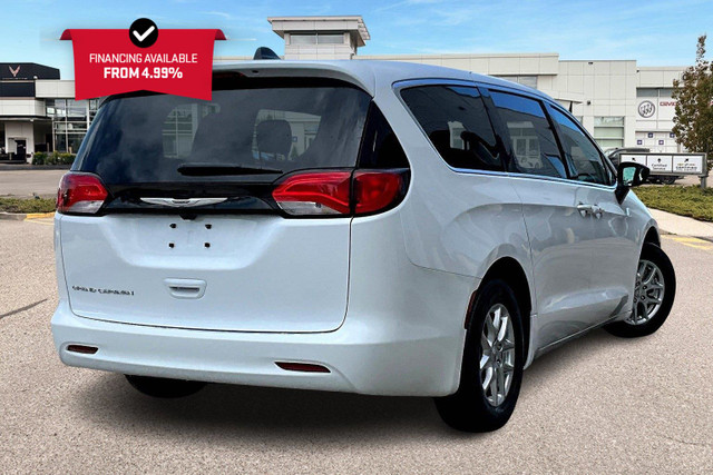 2024 Chrysler Grand Caravan SXT SXT, 3.6L, CLEAN CARFAX, CERT... in Cars & Trucks in Calgary - Image 2