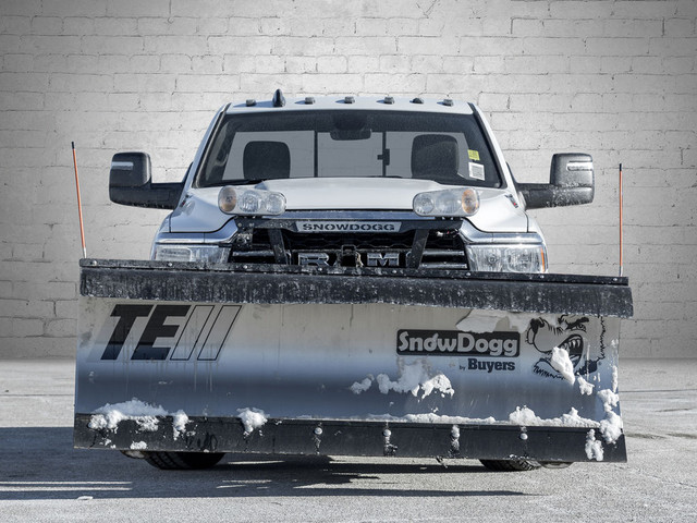 2024 Ram 2500 COMPANY DEMO | PLOW INCLUDED | REG CAB | LONG BOX in Cars & Trucks in Woodstock - Image 2