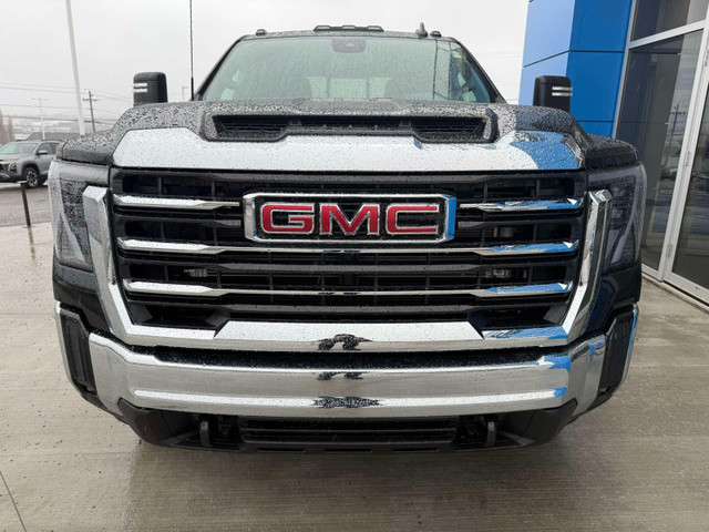 2025 GMC Sierra 2500 HD SLE in Cars & Trucks in Edmundston - Image 2