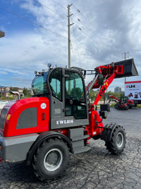 UWL816 UHI Machinery Wheel Loader 450-692-8788