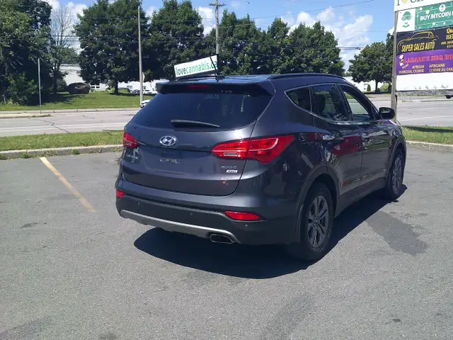 2015 Hyundai Santa Fe Sport Premium AWD in Cars & Trucks in Ottawa - Image 8