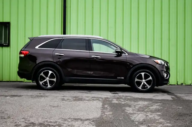 2018 Kia Sorento EX V6 • HEATED LEATHER • PREM. AUDIO • CP/AA dans Autos et camions dans Kingston - Image 3