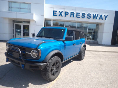  2022 Ford Bronco Black Diamond 4Door