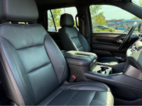 22 Inch Wheels | Hands-Free Liftgate | Wireless Charging | Leather Wrapped Steering Wheel | Heated S... (image 6)