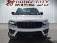 This Jeep Grand Cherokee delivers a Regular Unleaded V-6 3.6 L/220 engine powering this Automatic tr... (image 8)