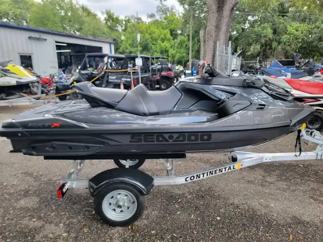 2022 SEA-DOO RXT-X 300-GRAY! in Personal Watercraft in Winnipeg - Image 6