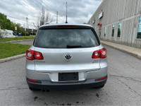 ALL WHEEL DRIVE / LEATHER INTERIOR / PANORAMIC SUN ROOF / HEATED SEATS / BACK UP CAMERA / TWO KEYS A... (image 4)