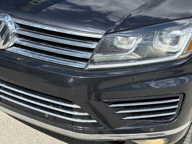 2015 Volkswagen Touareg Highline in Cars & Trucks in Banff / Canmore - Image 3