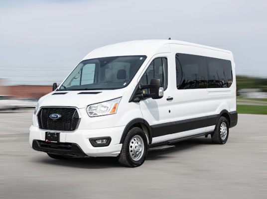 2022 Ford Transit T-350 148" LOW ROOF|AWD|13 PASSENGER|BACKUP|CL in Cars & Trucks in City of Toronto - Image 3