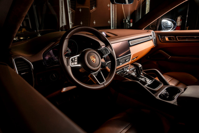 2023 Porsche Cayenne GTS Coupe - 4.0L V8 - CPO - Premium Plus Pc in Cars & Trucks in Québec City - Image 4