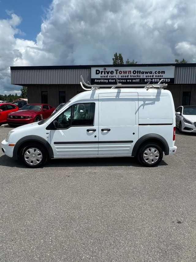  2010 Ford Transit Connect 114.6" w/o rear door glass in Cars & Trucks in Ottawa - Image 2