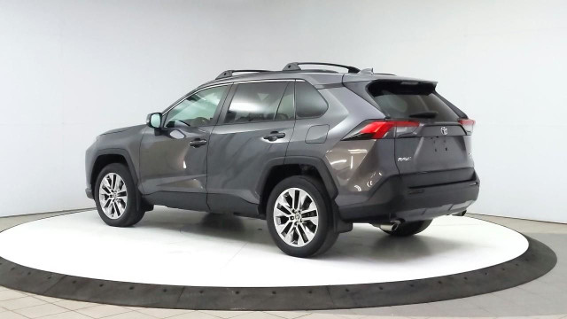 2021 Toyota RAV4 XLE in Cars & Trucks in Lethbridge - Image 3