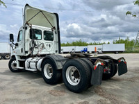 Ryder Stock ID: 840610 Transmission Type/Speed: AUTO 12 Engine: DIESEL DD13 GHG'17 450/1625 Horse Po... (image 7)