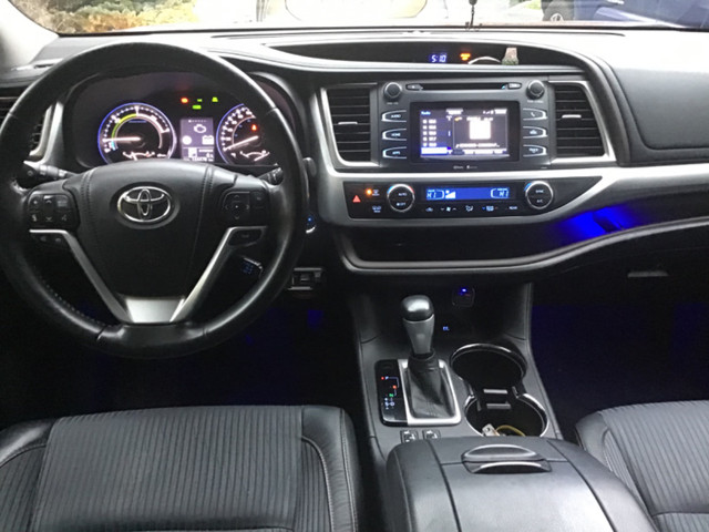 2015 Toyota Highlander LE in Cars & Trucks in Longueuil / South Shore - Image 3