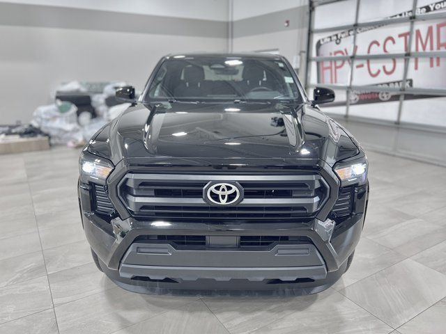 2024 Toyota Tacoma SR5 4WD | Tow Hitch | Blind Spot Monitor in Cars & Trucks in Edmonton - Image 4