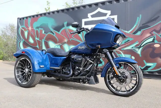2023 Harley-Davidson FLTRT - Road Glide 3 in Street, Cruisers & Choppers in Strathcona County - Image 4