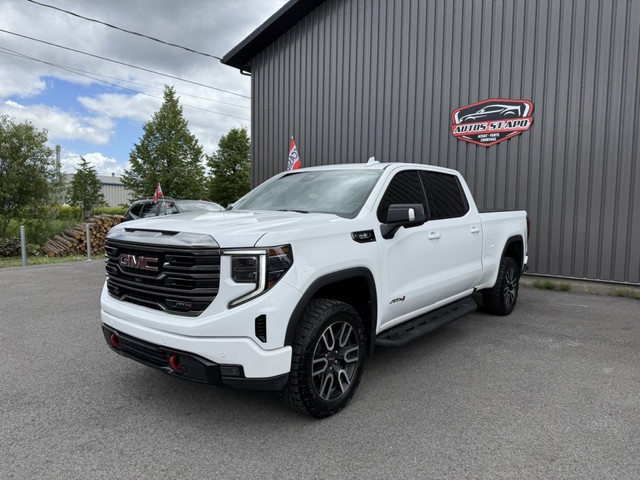 2023 GMC Sierra 1500 AT4 / 3.0L DURAMAX / 4X4 / CREW in Cars & Trucks in Lévis