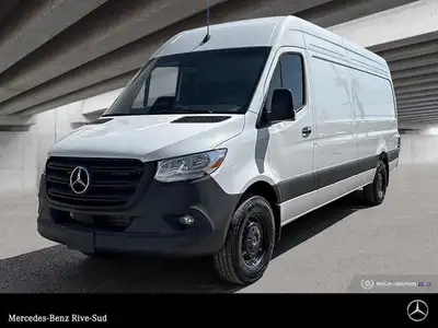 Mercedes-Benz Rive-Sud, la destination Mercedes-Benz par excellence. Bienvenue en première classe. D...
