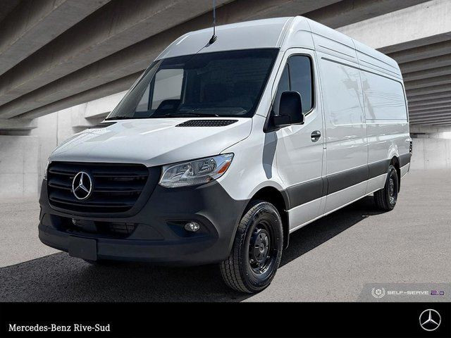 2025 Mercedes-Benz Sprinter 2500 170 Wheelbase High Roof RWD in Cars & Trucks in Longueuil / South Shore